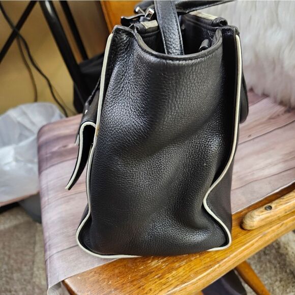 Michael Kors Medium Audrey Satchel classic black & white‎ pebbled leather bag - Picture 3 of 16